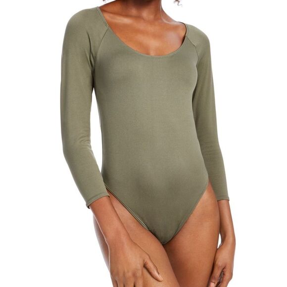 Bar III Womens Scoop Neck 3/4 Sleeves Bodysuit Green Size M NWT - Picture 1 of 10